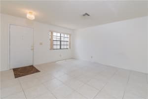 9183 Vineyard Lake Dr, Plantation, FL 33324, Sold 10/24/18