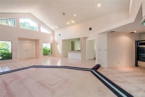 8331 NW 74th St, Tamarac, FL 33321, Sold 11/15/18