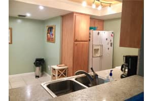 9460 NW 39th St, Sunrise, FL 33351, Sold 10/03/18