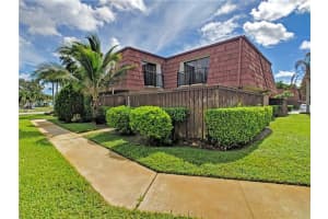 2402 SW 15th St, Deerfield Beach, FL 33442, Sold 11/21/18