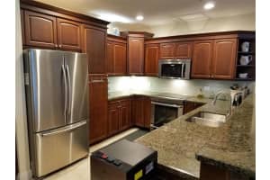 2685 NE 9th Ave, Wilton Manors, FL 33334, Sold 03/25/19