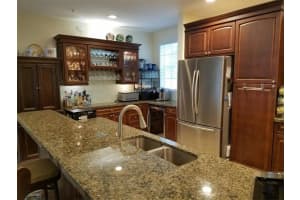 2685 NE 9th Ave, Wilton Manors, FL 33334, Sold 03/25/19