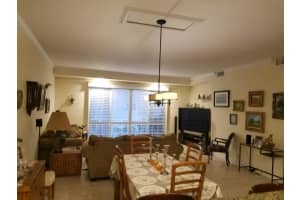 2685 NE 9th Ave, Wilton Manors, FL 33334, Sold 03/25/19