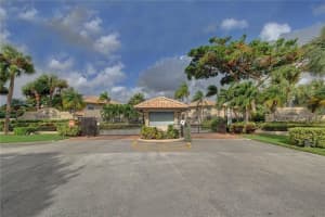 5571 Lakeside Dr, Margate, FL 33063, Sold 11/21/18