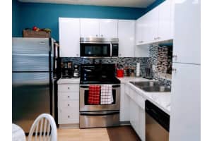 5571 Lakeside Dr, Margate, FL 33063, Sold 11/21/18