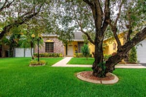 1301 SW 127th Terrace, Davie, FL 33325, Sold 01/31/19