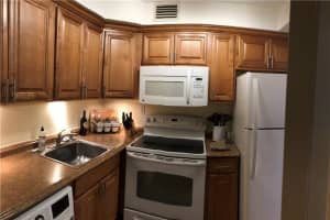 3040 NE 16th Ave, Oakland Park, FL 33334, Sold 12/21/18