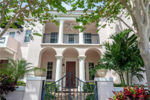 8292 NW 9th Ave, Boca Raton, FL 33487, Sold 11/01/18