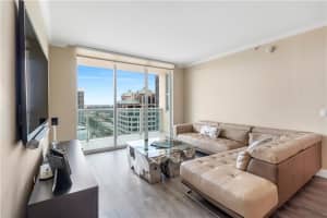 350 SE 2nd St, Fort Lauderdale, FL 33301, Sold 01/03/19