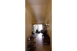 3086 S Oakland Forest Dr, Oakland Park, FL 33309, Sold 11/22/18