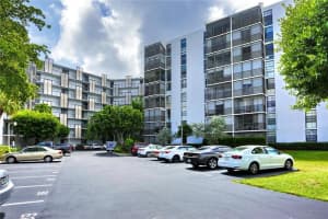20400 W Country Club Dr APT 715, Aventura, FL 33180, Sold 12/27/18