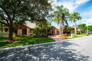 5122 NW 83rd Ln, Coral Springs, FL 33067, Sold 04/29/19