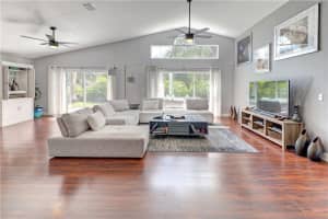 1317 Fairfax Cir E, Boynton Beach, FL 33436, Sold 11/30/18