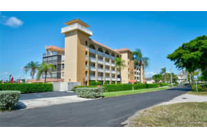 985 SE 19th Ave, Deerfield Beach, FL 33441, Sold 01/31/19