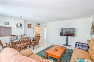 3015 N Ocean Blvd #4l, Fort Lauderdale, FL 33308, Sold 11/09/18