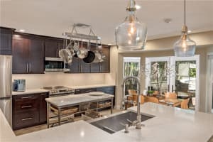 1607 Newport Ln, Weston, FL 33326, Sold 11/19/18