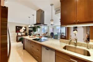 336 N Birch Rd #15i, Fort Lauderdale, FL 33304, Sold 12/11/18