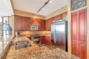 350 SE 2nd St, Fort Lauderdale, FL 33301, Sold 12/04/18