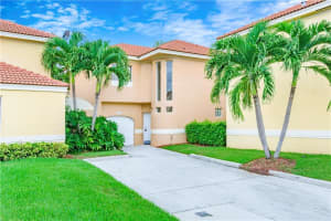 11199 Lakeview Dr, Coral Springs, FL 33071, Sold 01/18/19
