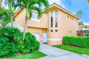 11199 Lakeview Dr, Coral Springs, FL 33071, Sold 01/18/19