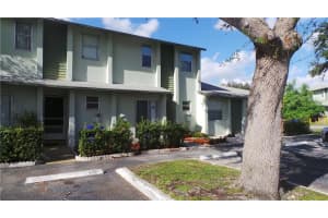 813 Crystal Lake Dr, Pompano Beach, FL 33064, Sold 12/11/18