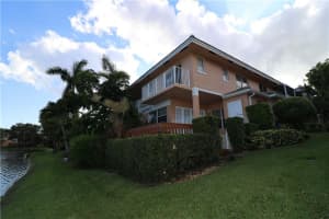 3275 NW 44th St, Oakland Park, FL 33309, Sold 11/30/18