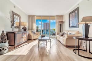 350 SE 2nd St, Fort Lauderdale, FL 33301, Sold 01/17/19