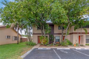 3044 S Oakland Forest Dr, Oakland Park, FL 33309, Sold 12/05/18