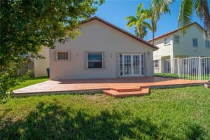 473 Lakeside Cir, Sunrise, FL 33326, Sold 03/13/19