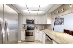 3015 N Ocean Blvd #9i, Fort Lauderdale, FL 33308, Sold 12/10/18