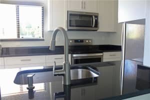 900 SW 9th St Cir, Boca Raton, FL 33486, Sold 01/31/19