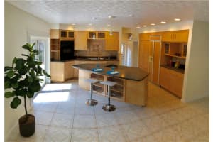 8672 SW 55th St, Cooper City, FL 33328, Sold 01/18/19