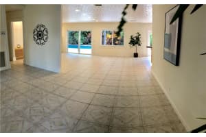 8672 SW 55th St, Cooper City, FL 33328, Sold 01/18/19