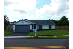 MLS# F10147138, Pembroke Pines, Florida 33025