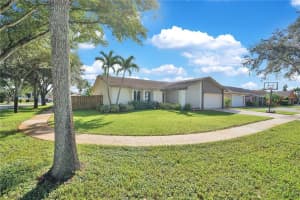 10160 SW 49th Ct, Cooper City, FL 33328, Sold 01/18/19