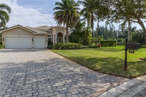 3852 Churchill Downs Dr, Davie, FL 33328, Sold 12/14/18