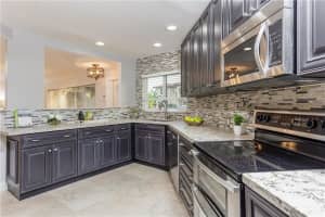 2373 NE 8th St, Fort Lauderdale, FL 33304, Sold 12/28/18