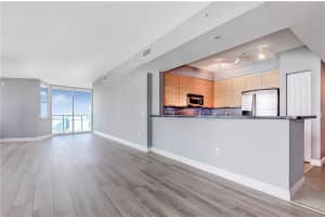 350 SE 2nd St, Fort Lauderdale, FL 33301, Sold 03/29/19