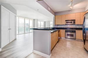 350 SE 2nd St, Fort Lauderdale, FL 33301, Sold 03/29/19