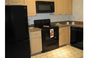 7340 NW 1st St, Plantation, FL 33317, Sold 01/25/19