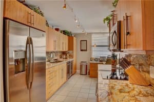 936 Intracoastal Dr #21b, Fort Lauderdale, FL 33304, Sold 04/29/19