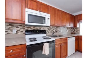 4500 N Federal Hwy #114b, Lighthouse Point, FL 33064, Sold 03/25/19