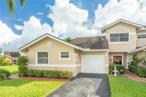 5086 W Lakes Dr, Deerfield Beach, FL 33442, Sold 01/22/19