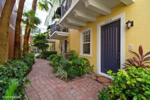 2313 NE 9th Ave, Wilton Manors, FL 33305, Sold 01/31/19