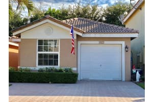 9298 NW 54th St, Sunrise, FL 33351, Sold 12/24/18