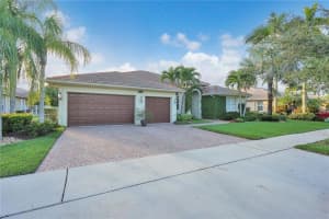 5081 Lakewood Dr, Cooper City, FL 33330, Sold 02/05/19