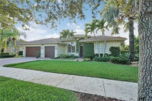 5081 Lakewood Dr, Cooper City, FL 33330, Sold 02/05/19
