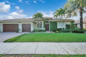 5081 Lakewood Dr, Cooper City, FL 33330, Sold 02/05/19