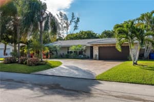 25 Little Harbor Way, Deerfield Beach, FL 33441, Sold 03/25/20