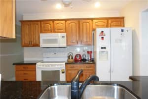 8112 NW 59th St, Tamarac, FL 33321, Sold 04/29/19